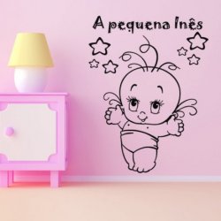 Pequena Bebê Feliz