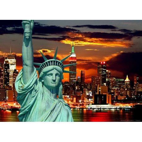 Estátua da Liberdade sobre Nova Iorque