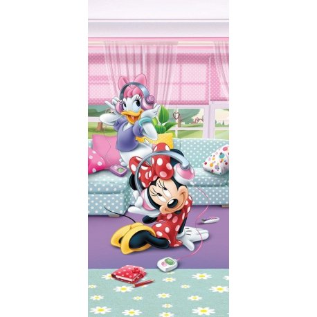 Minnie Mouse e Daisy ouvem Música