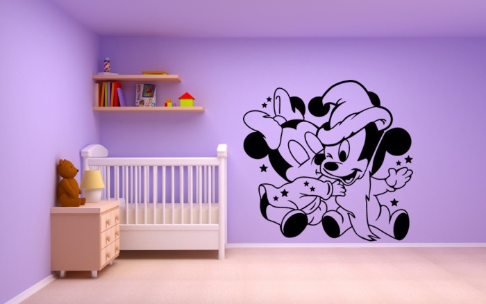 O Rato Mickey e Minnie Mouse Bebês Amorosos